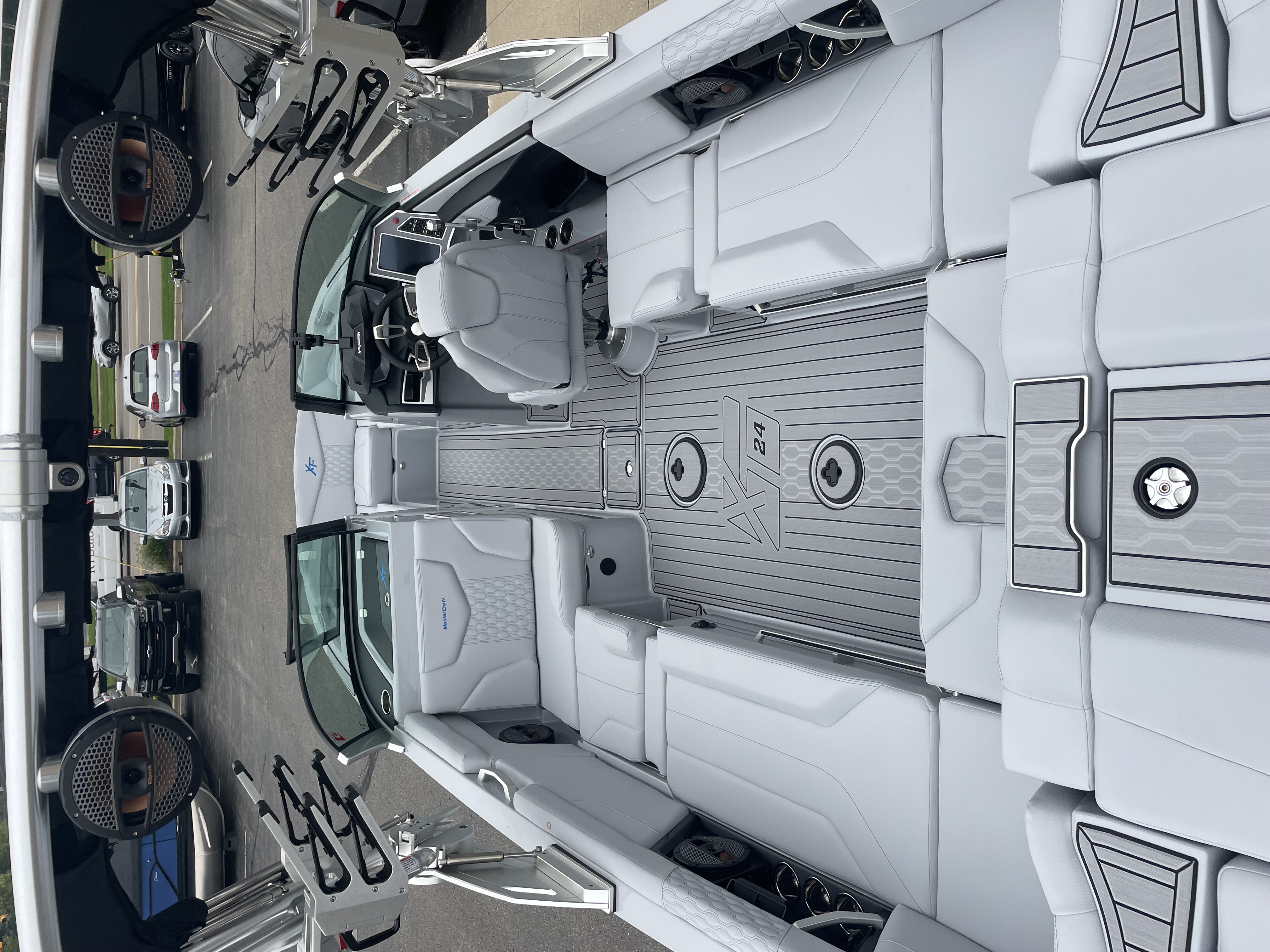 2024 MasterCraft XT24