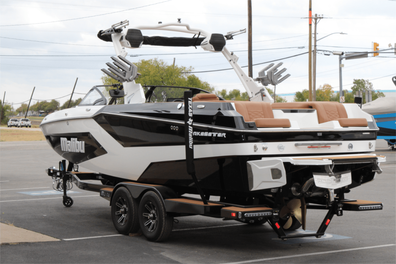 2025 Malibu 24 MXZ