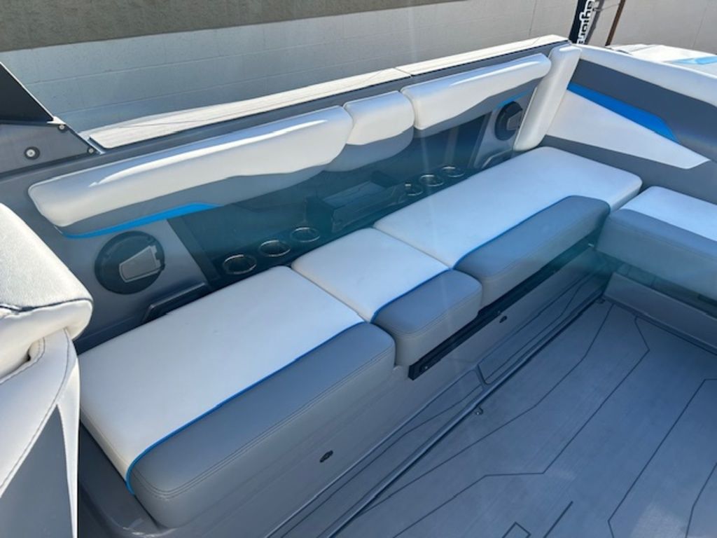 2024 Axis Wake Research T250