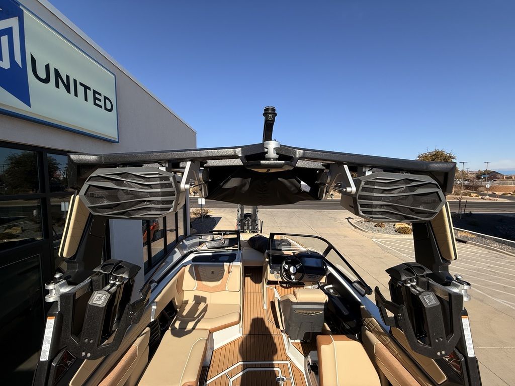2024 Nautique G25