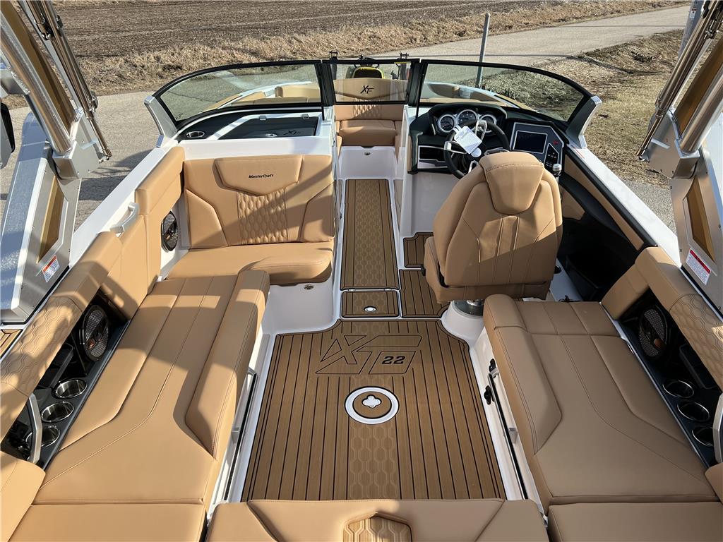 2024 Mastercraft XT-22 | 209109