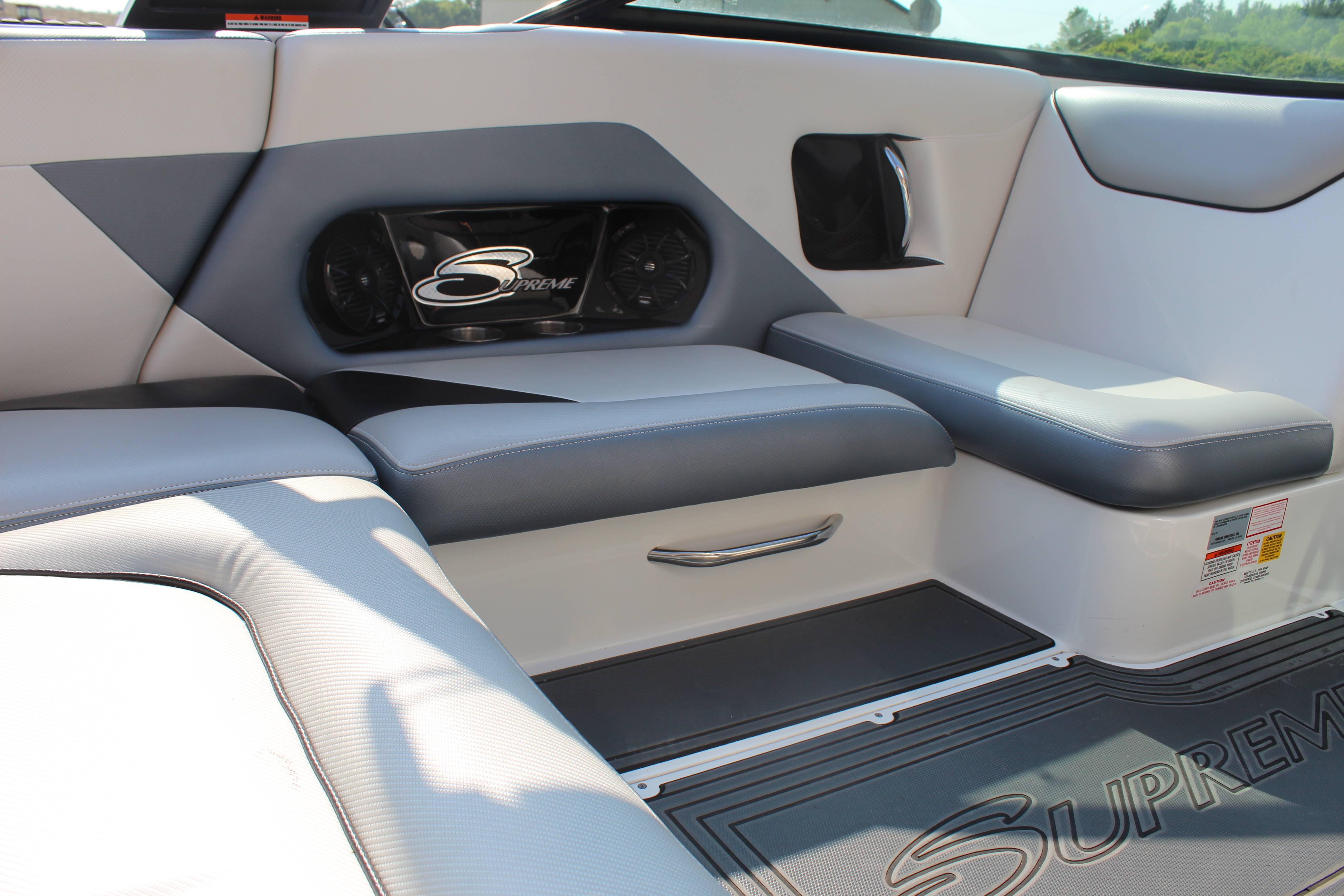 2015 Supreme S21