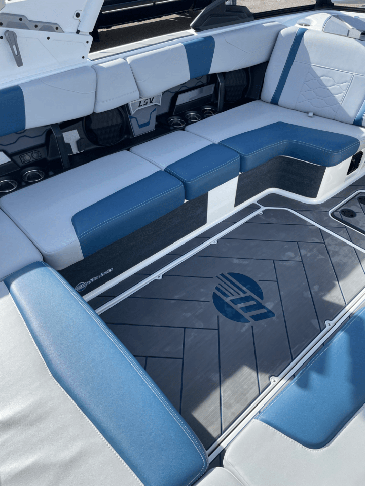 Malibu Wakesetter 23LSV