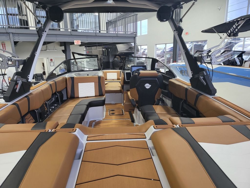 2024 Malibu Boats 23 MXZ