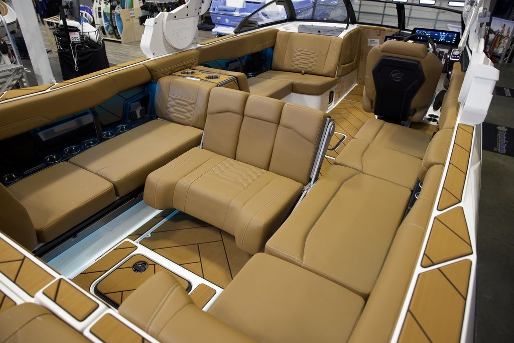 2025 Malibu Boats 26 LSV