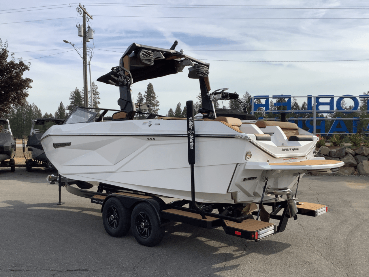 2025 Nautique G23