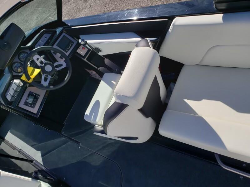 2021 MasterCraft NXT 24 Icon