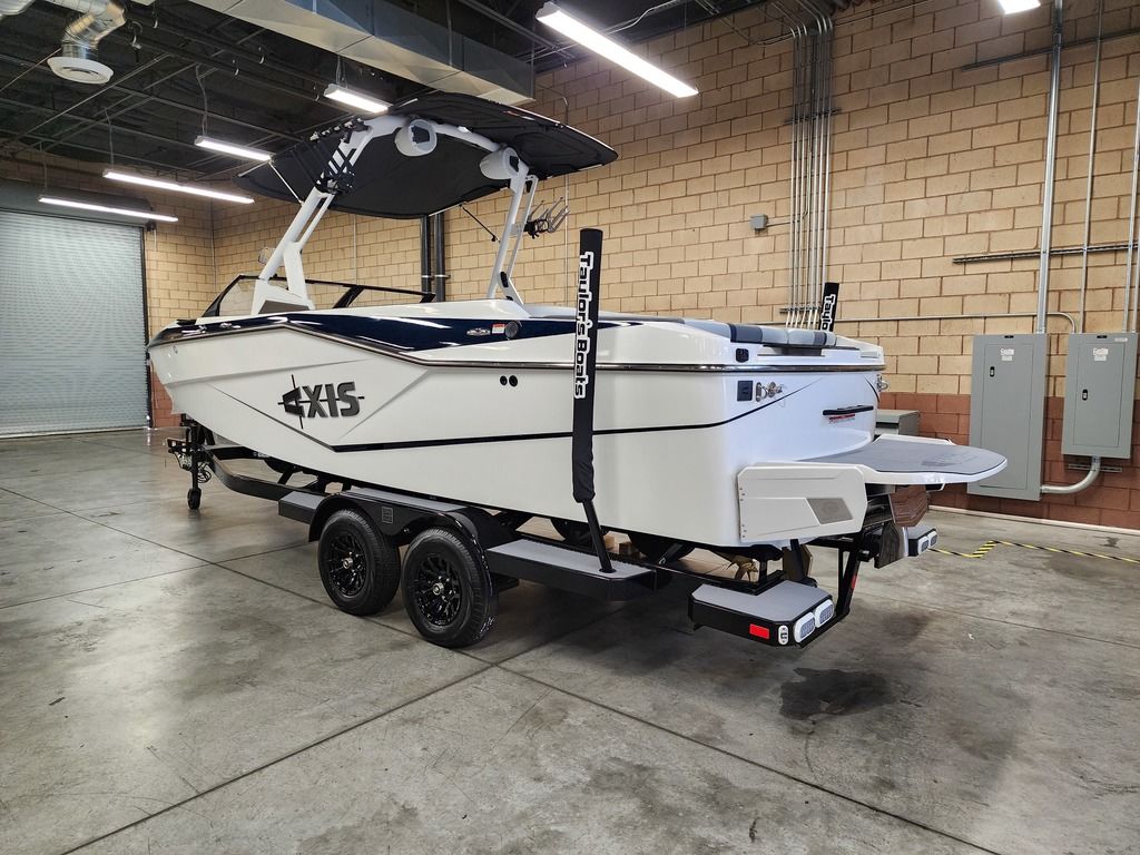 2025 Axis Wake Research T235