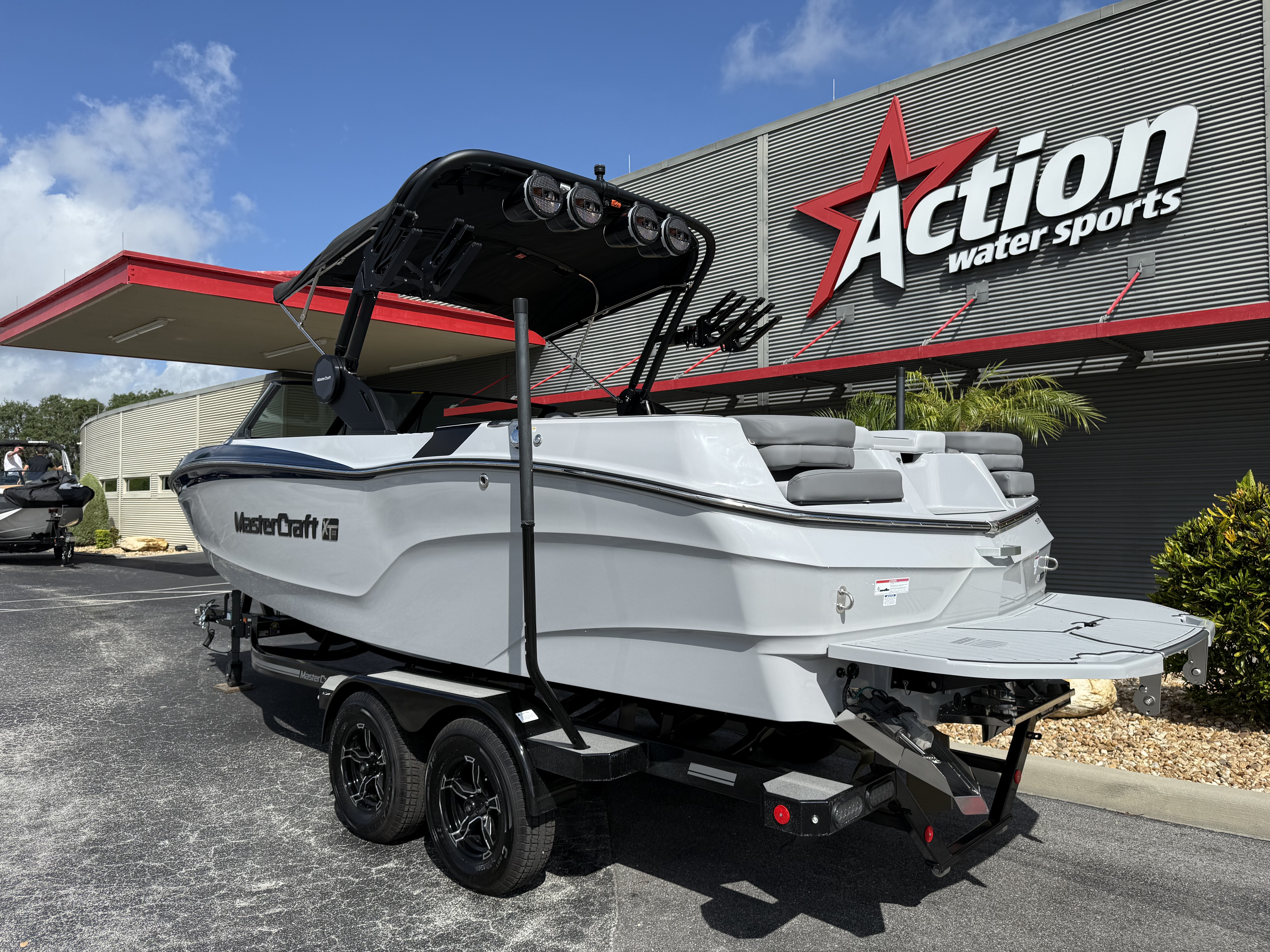 2024 MasterCraft XT22