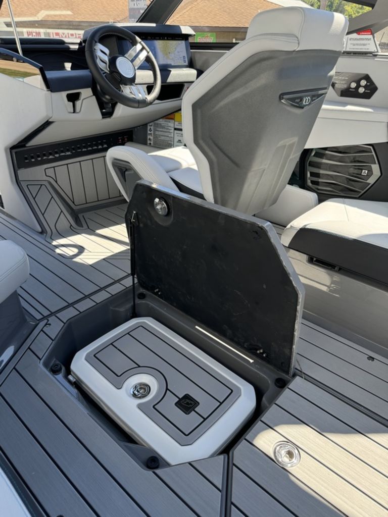 2025 Nautique Super Air Nautique G23 Icon