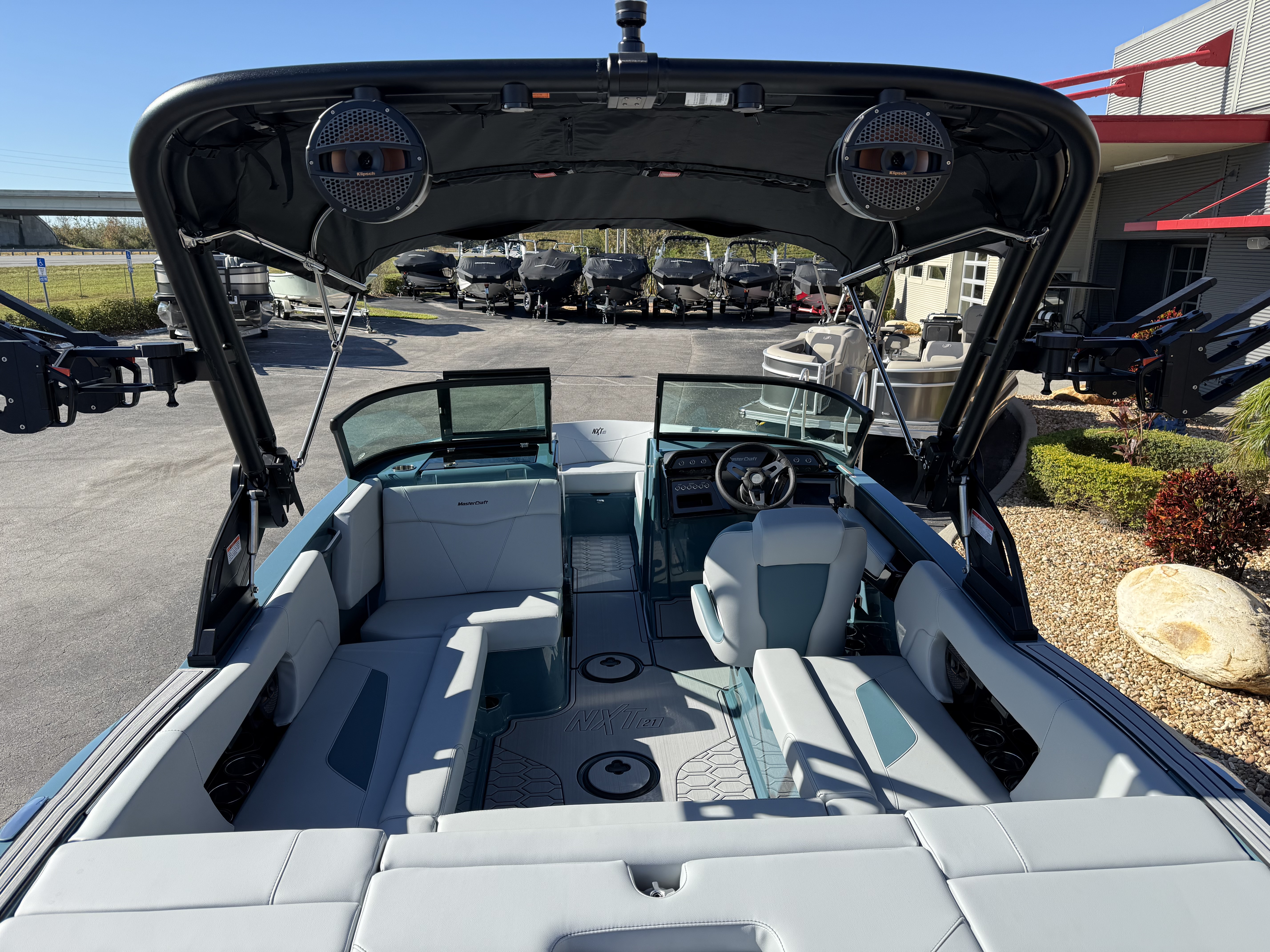 2025 MasterCraft NXT21