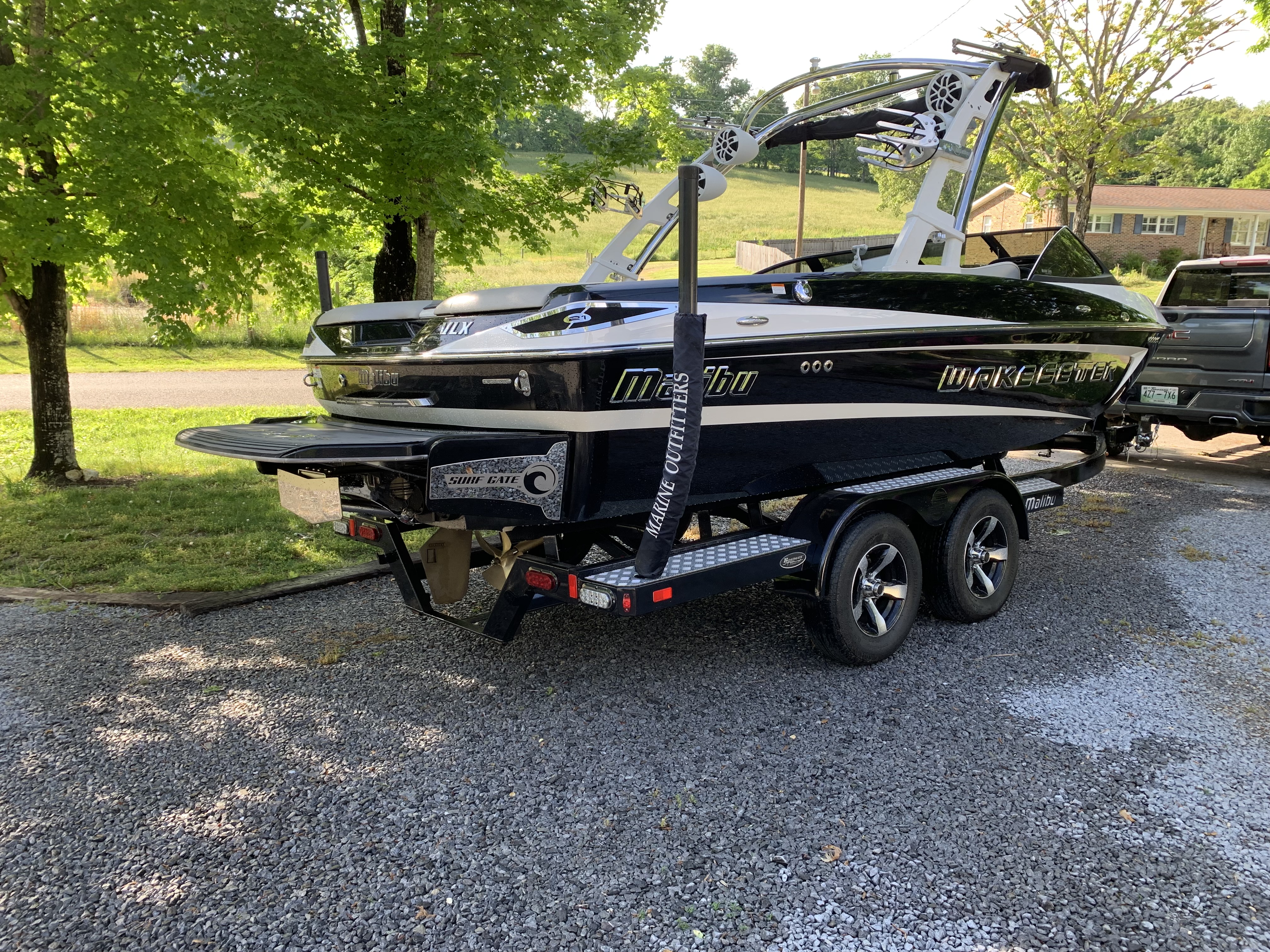 2014 Malibu Wakesetter 21 VLX – Great Condition!