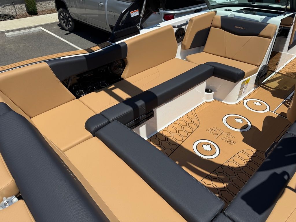2025 MasterCraft NXT22