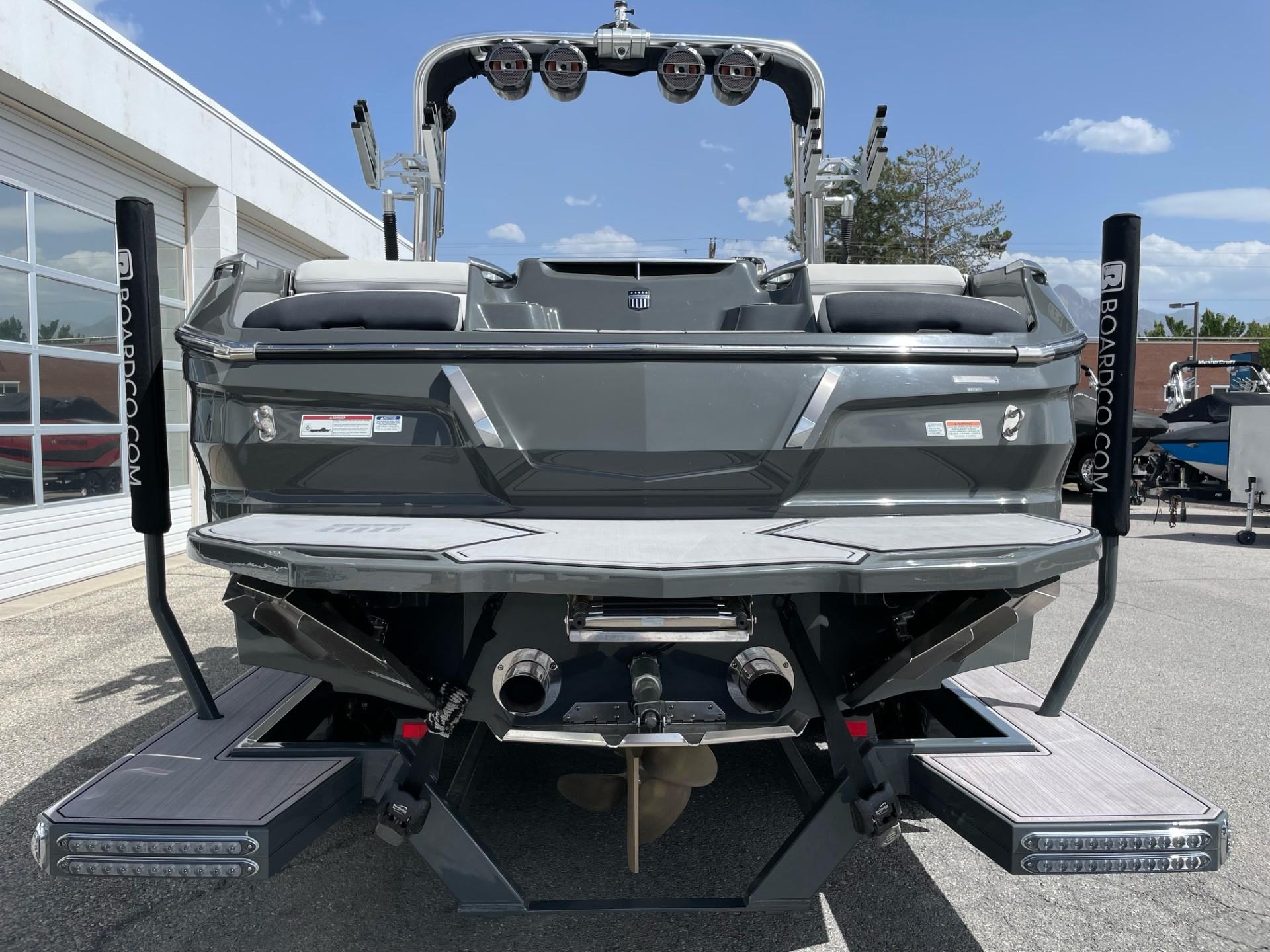 2021 MasterCraft X24
