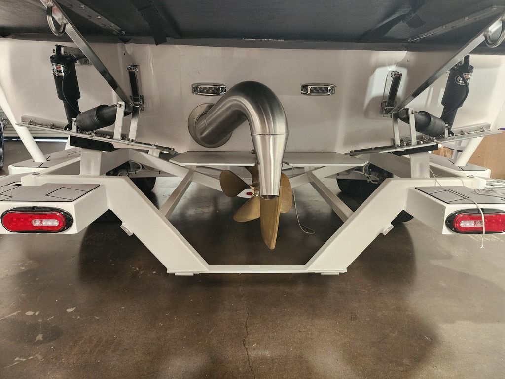 2024 MOOMBA Craz