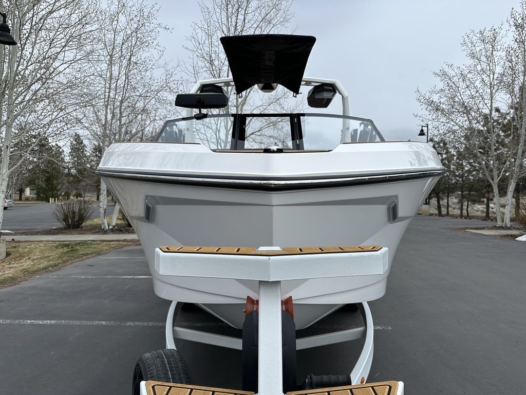 2025 Nautique Super Air Nautique S21