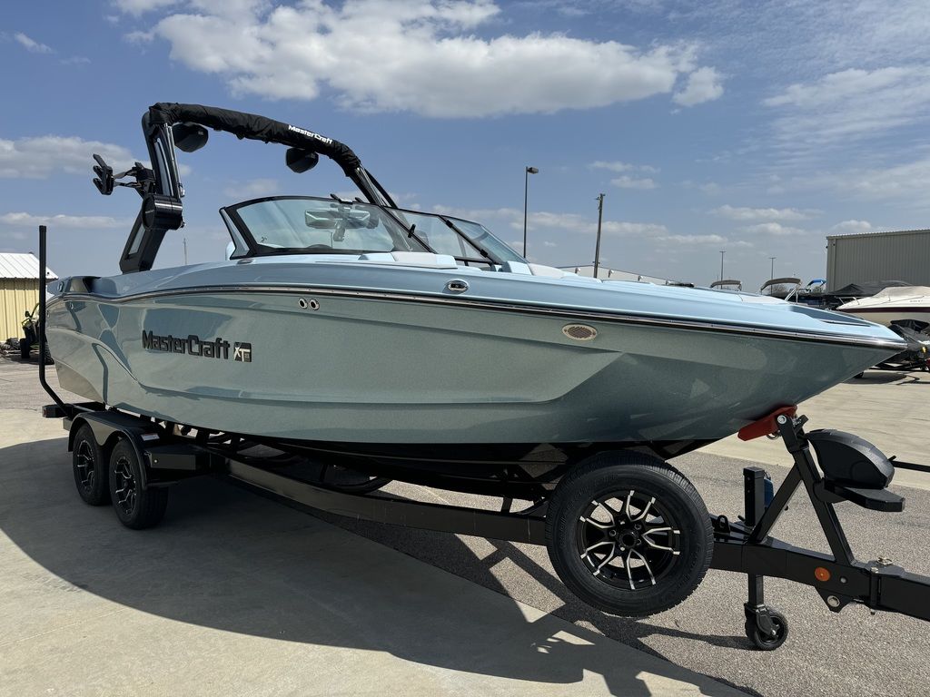 2025 MasterCraft XT23
