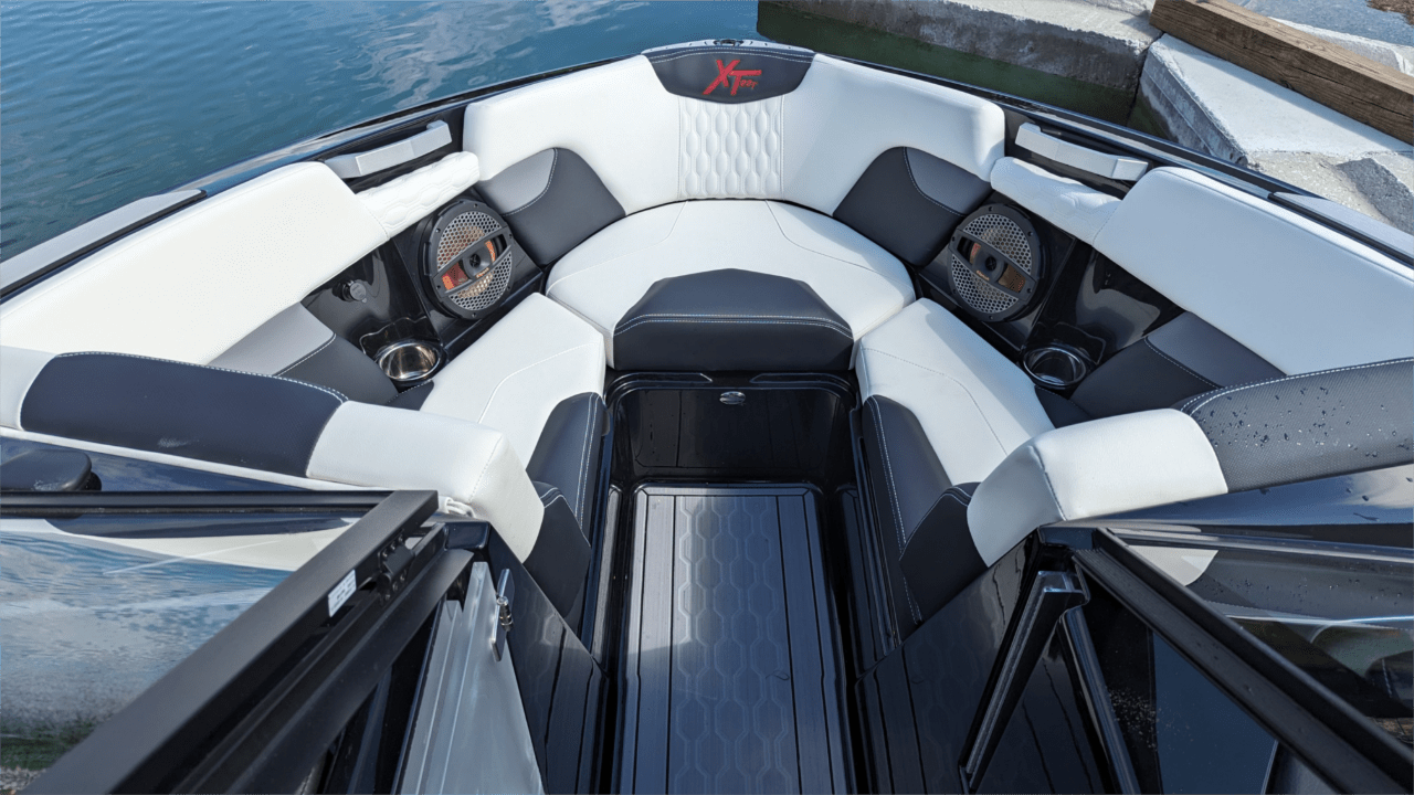 2024 MasterCraft XT22T