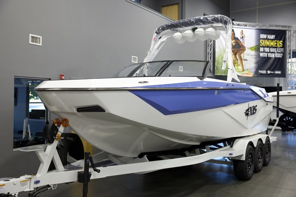 2025 Axis Wake Research T250