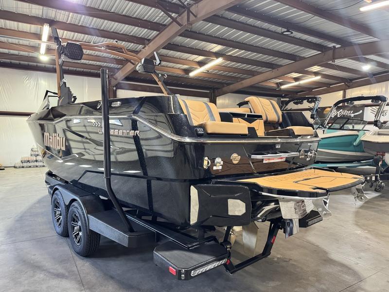 2025 Malibu 25 LSV