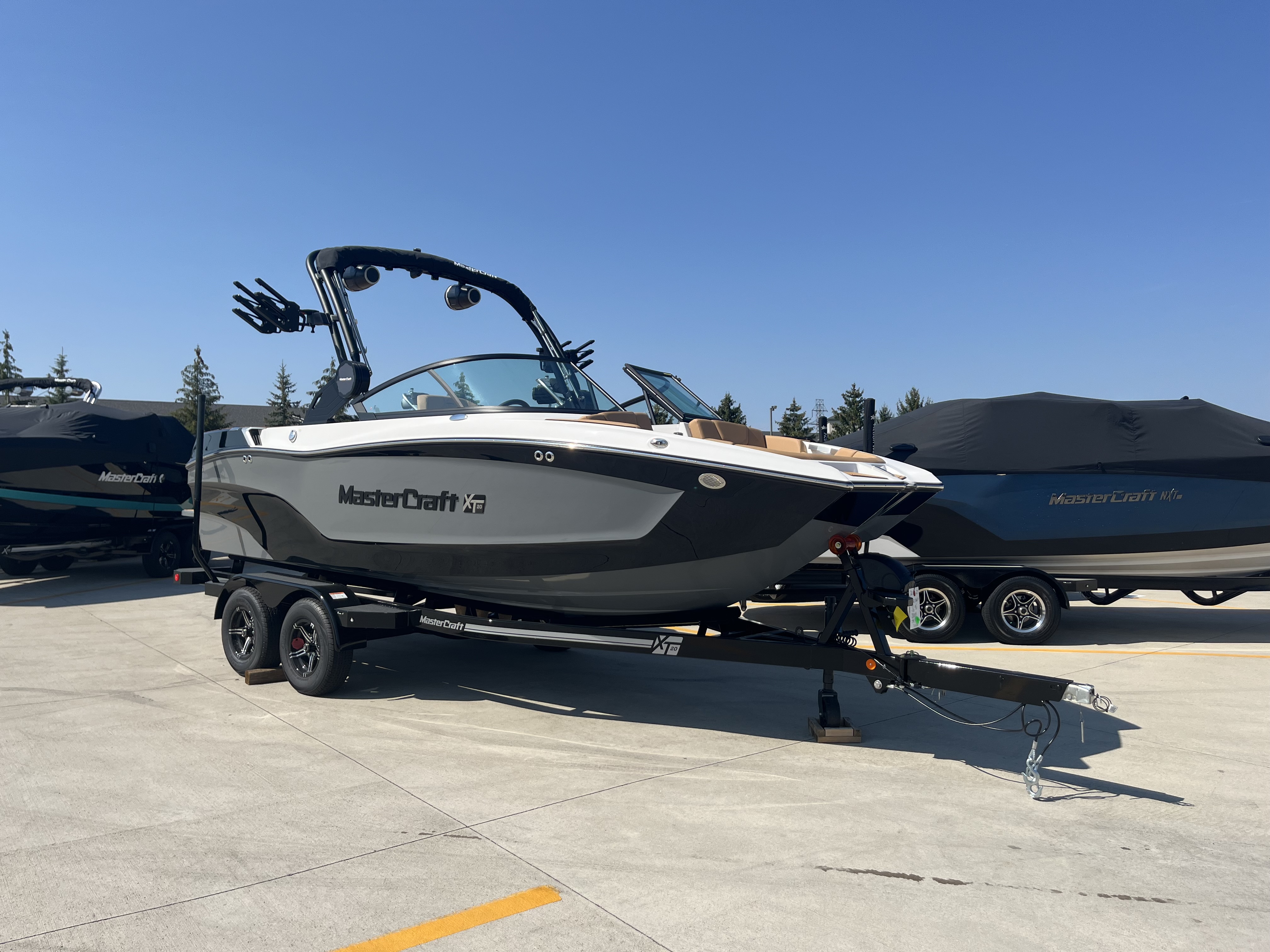 2025 MasterCraft XT20