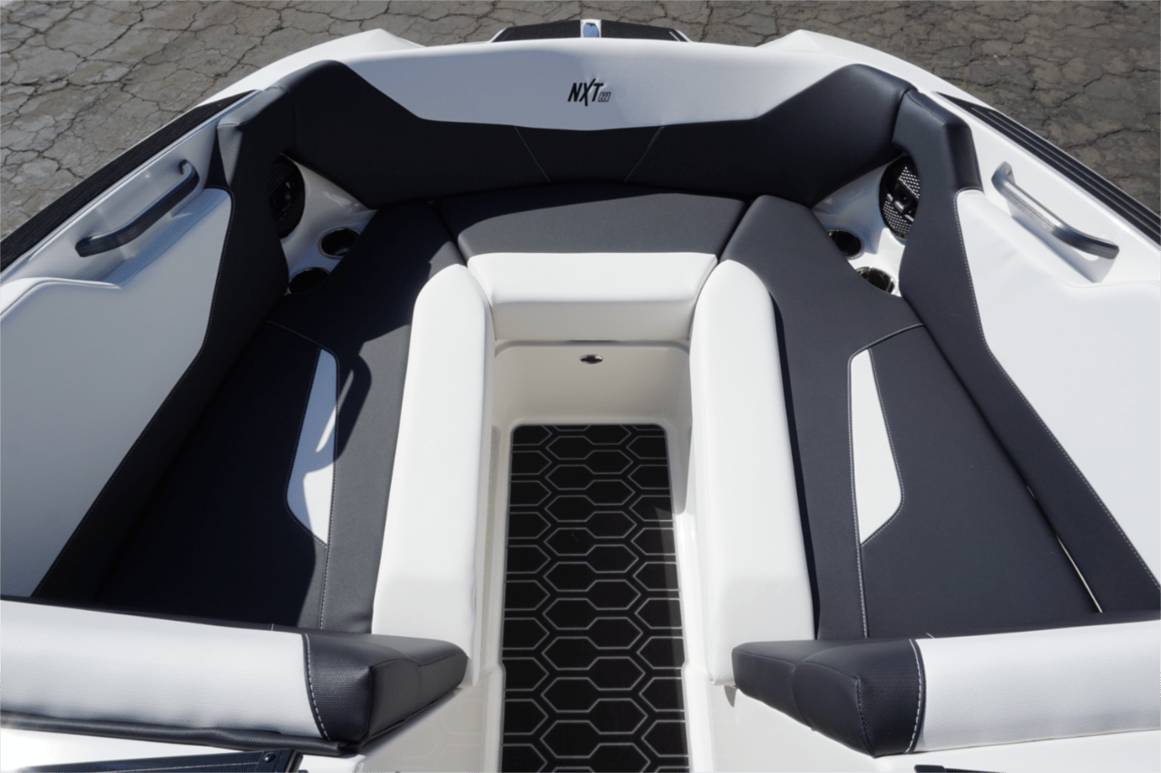 2025 MasterCraft NXT22