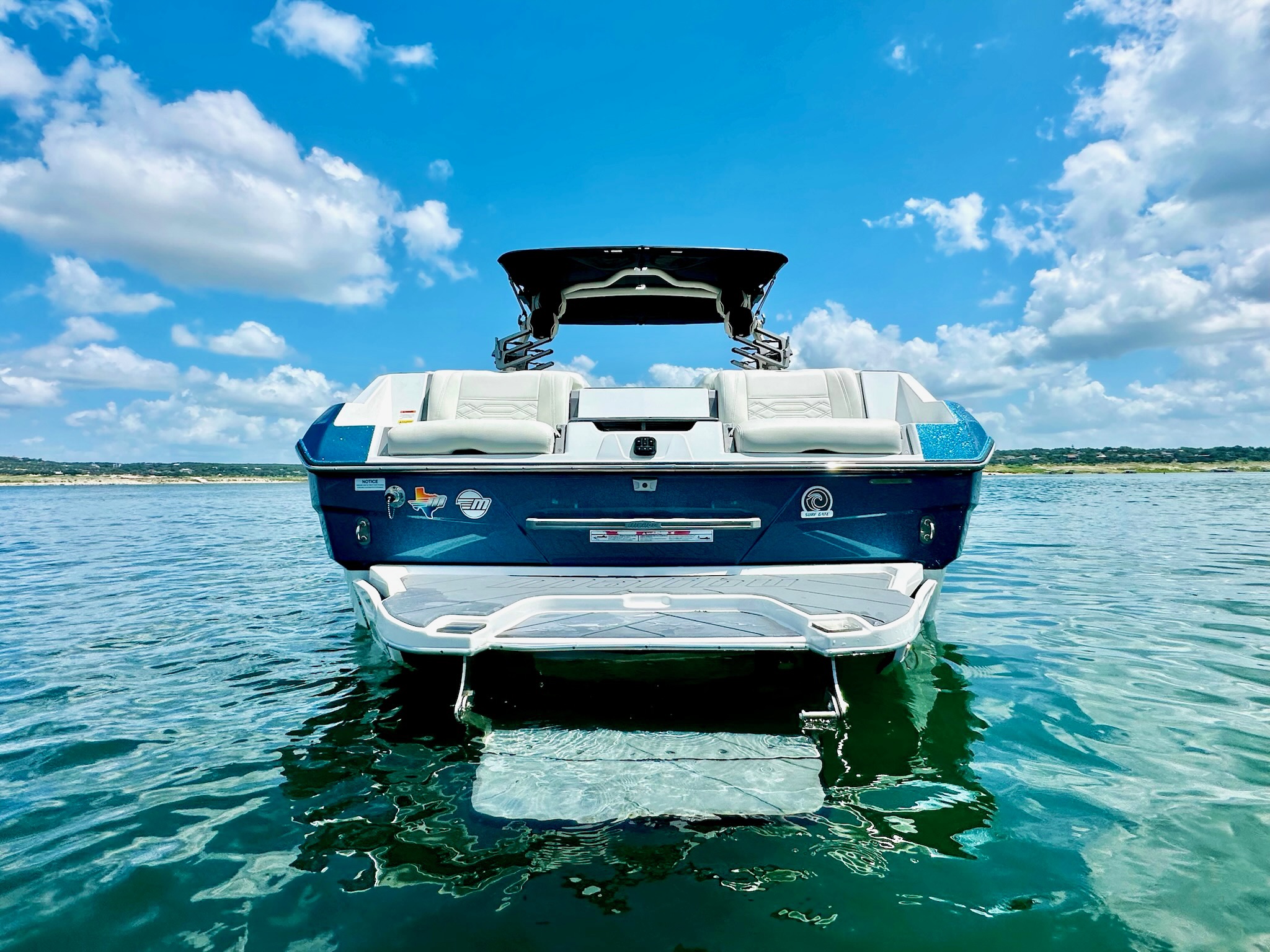 2023 Malibu Boats 25 LSV