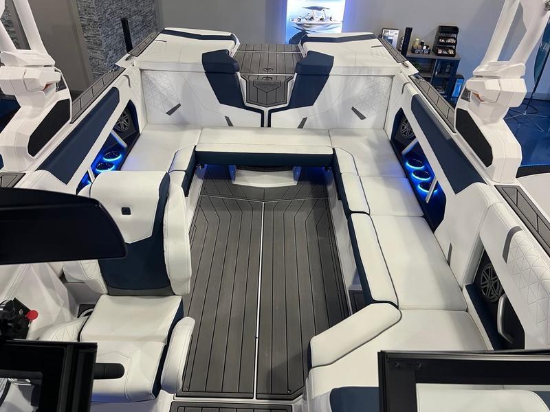 2025 Nautique GS22