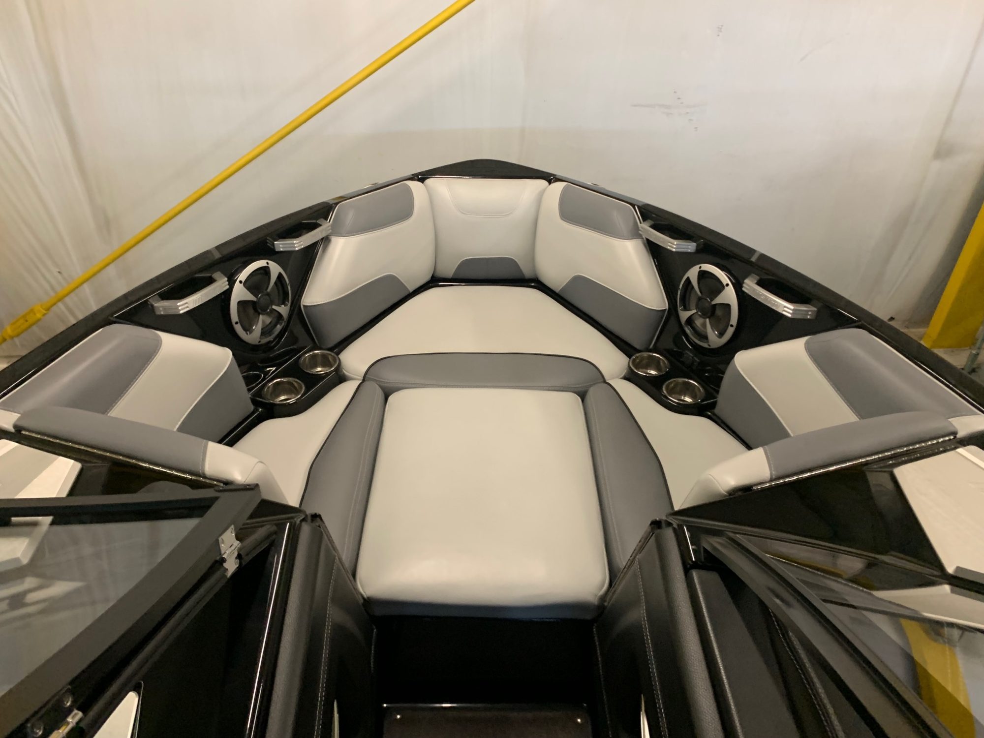 2019 Malibu Wakesetter 22LSV