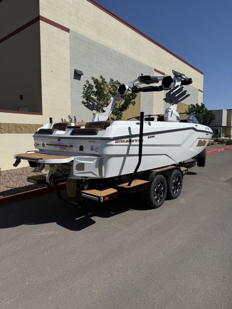 2025 Malibu Boats 23 MXZ
