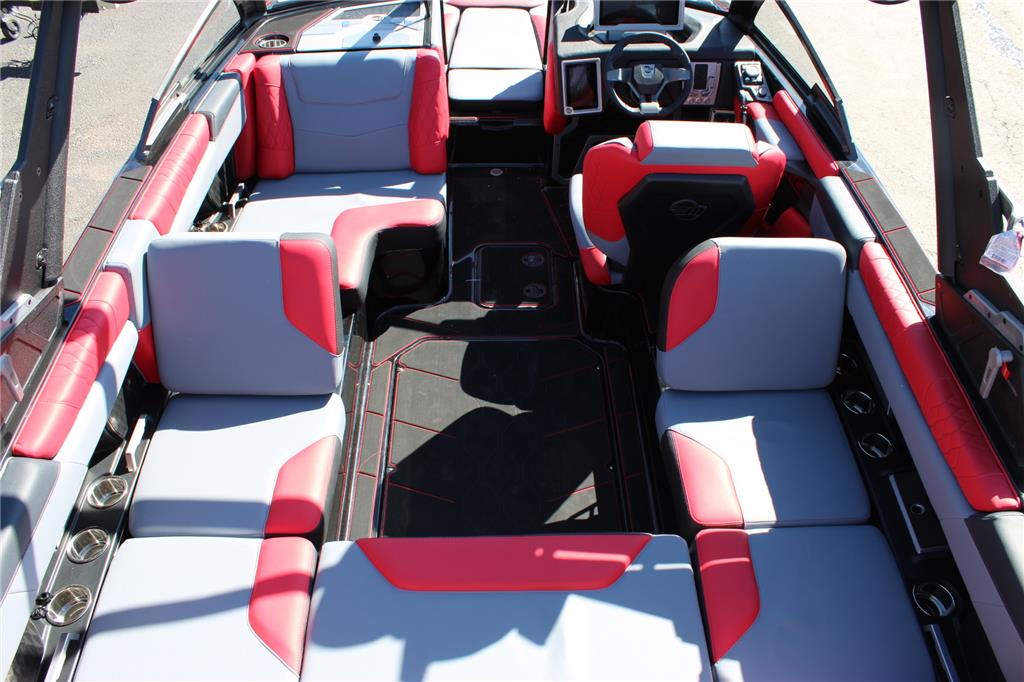 2023 Malibu M220