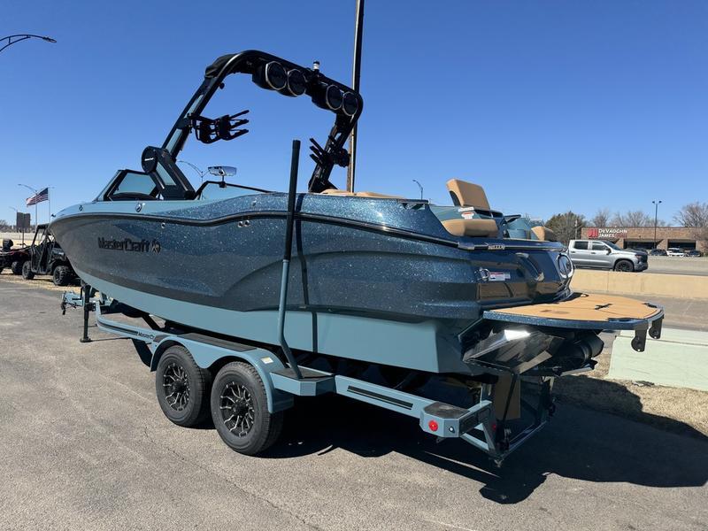 2025 MasterCraft X24
