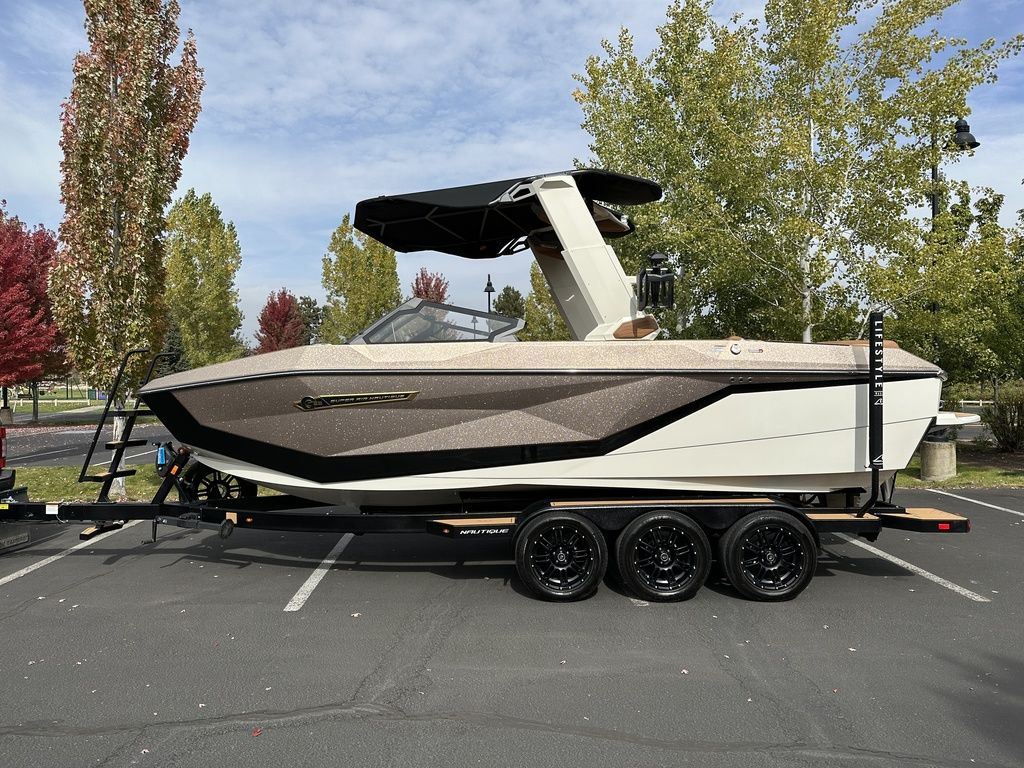 boat.Title