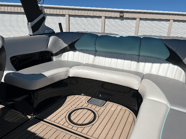 2018 MB B52