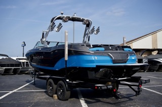 2019 MasterCraft X24