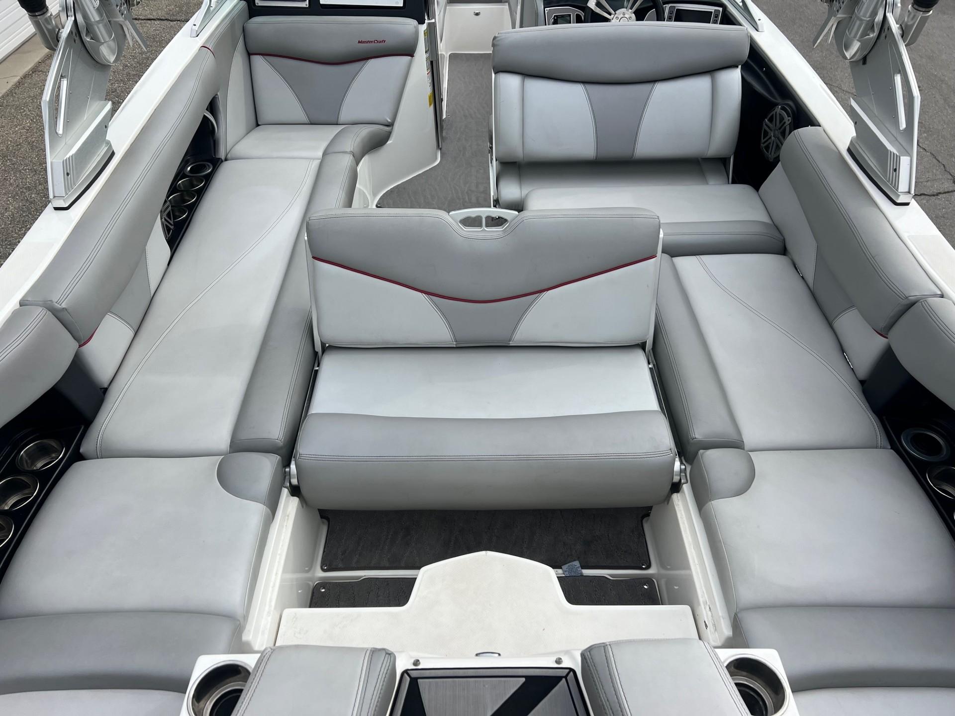 2017 MasterCraft X46