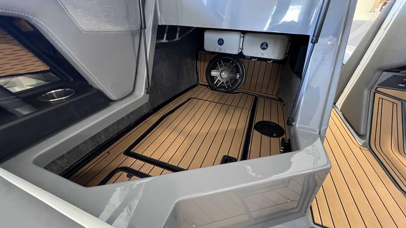 2023 Nautique G23