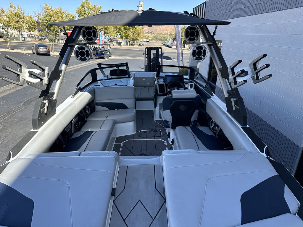 2020 Malibu Boats 22 MXZ