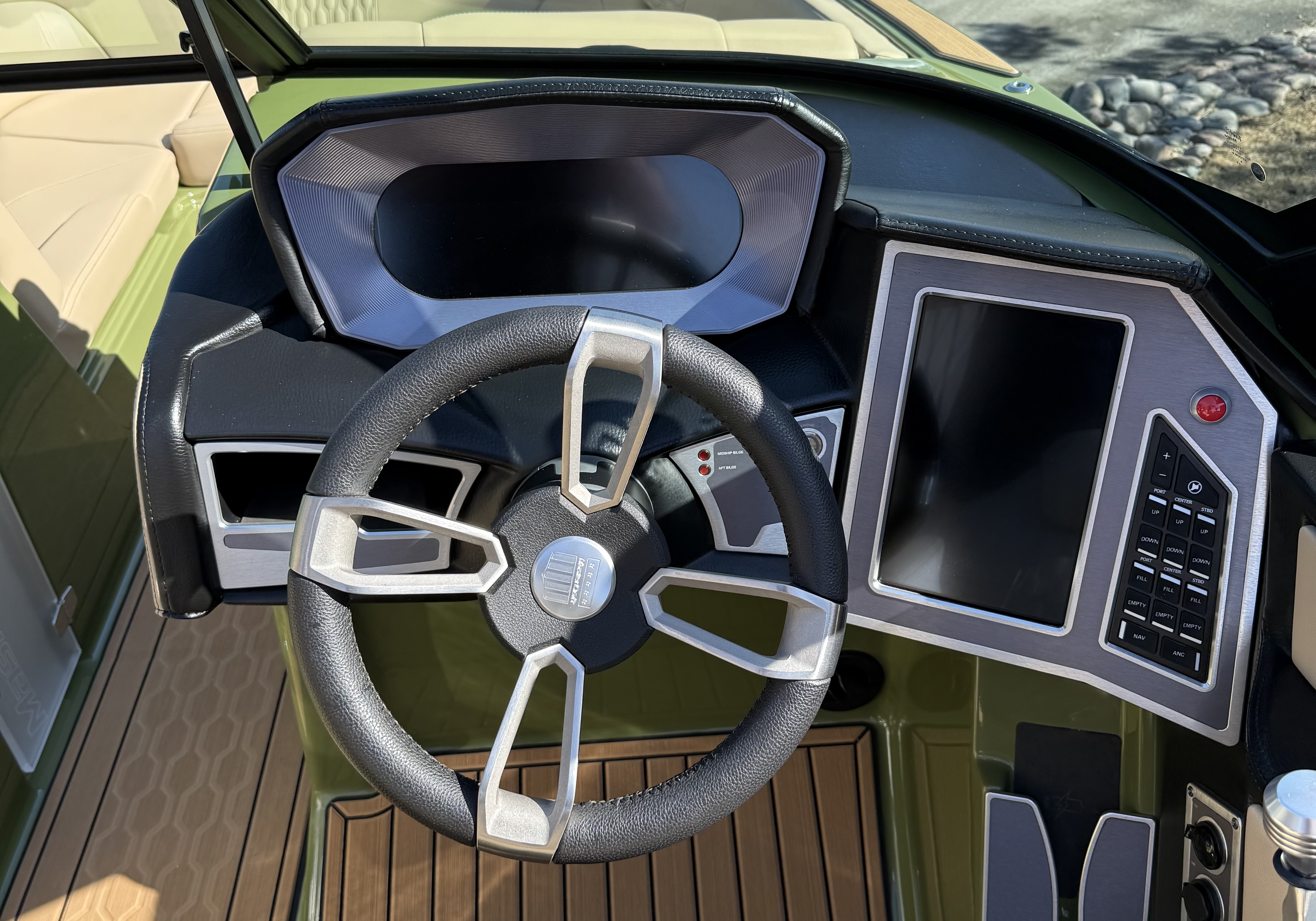 2022 MasterCraft XT22