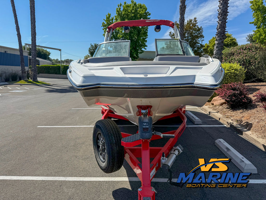 2018 MasterCraft XT22