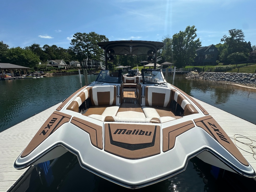 MALIBU 24 MXZ Fully Loaded 