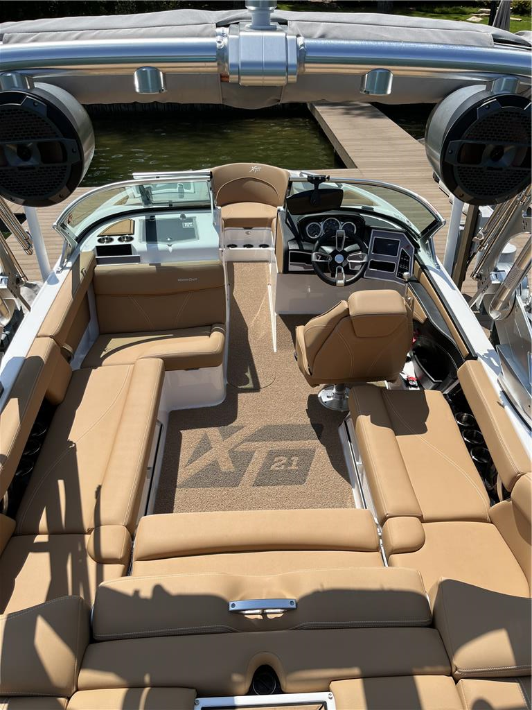 MasterCraft XT21