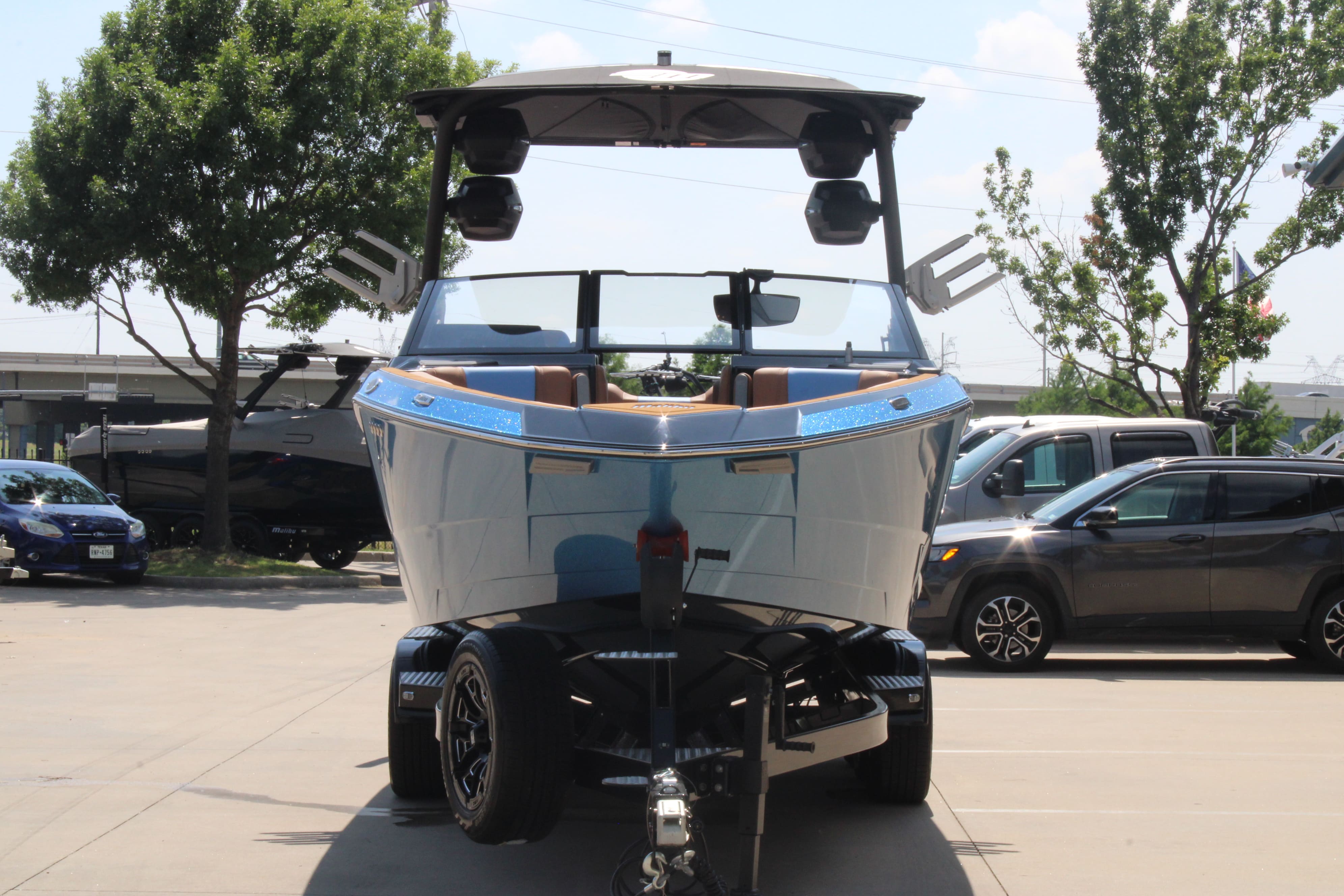 2025 Malibu 26 LSV