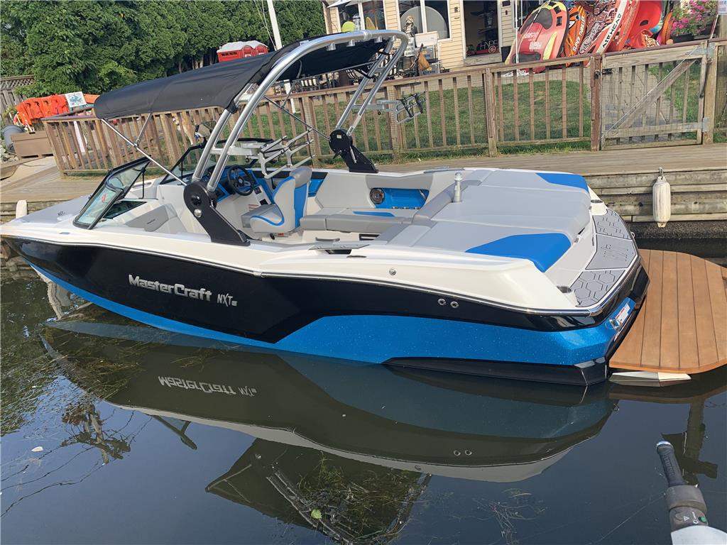 2020 Mastercraft NXT22 With Trailer