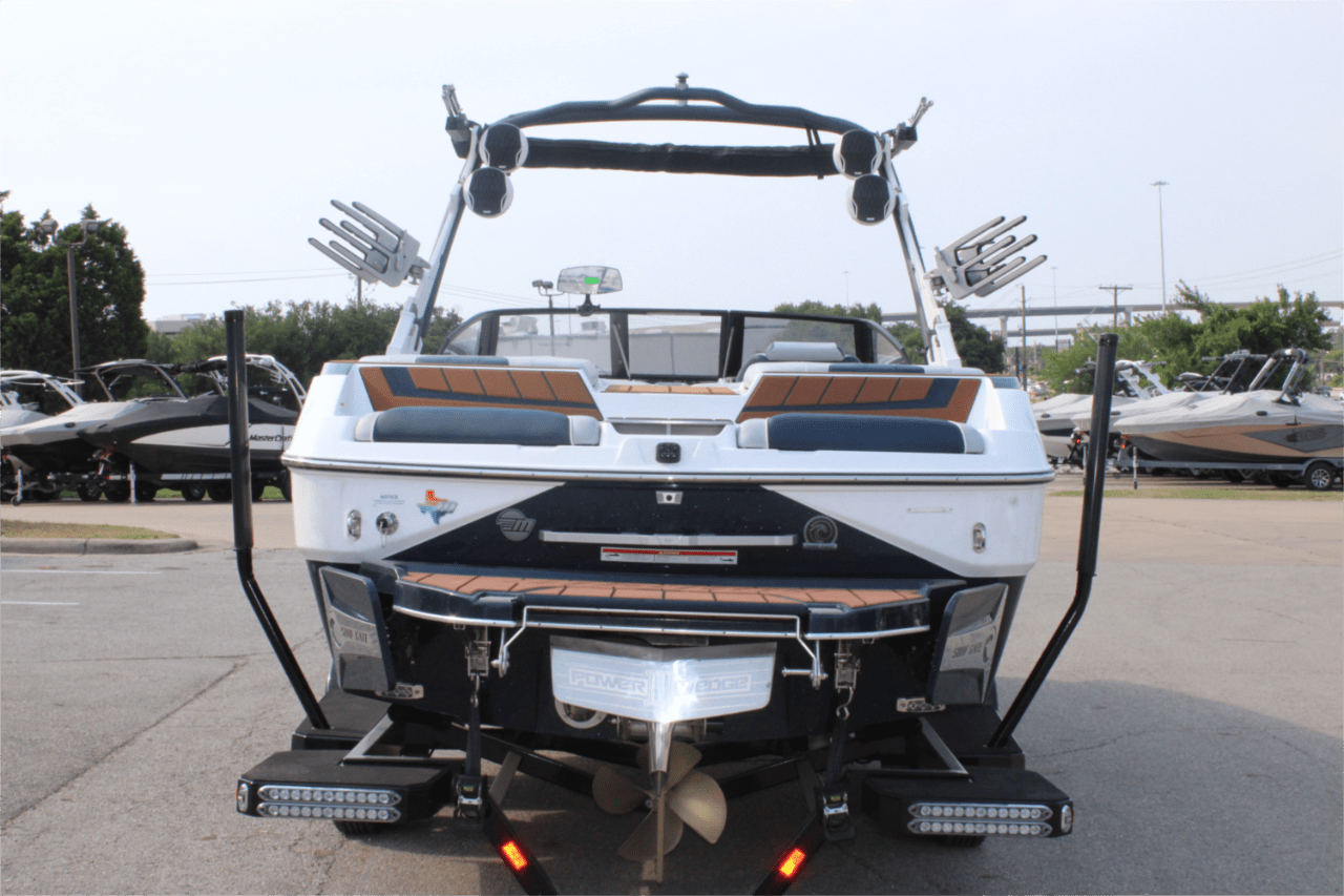 2023 Malibu 24 MXZ