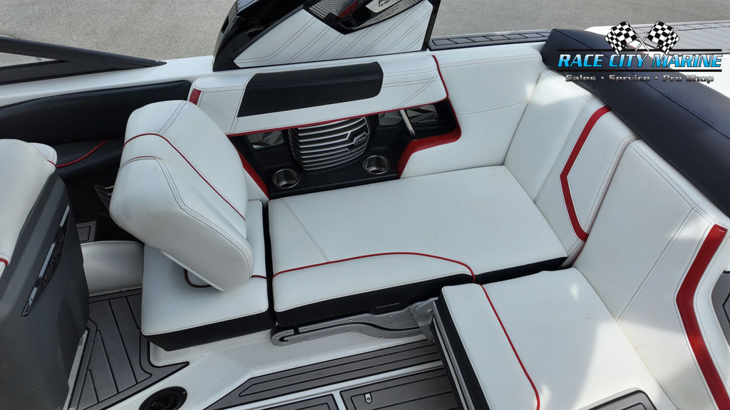 2016 Nautique G21