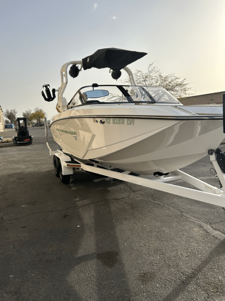 2019 Nautique G23