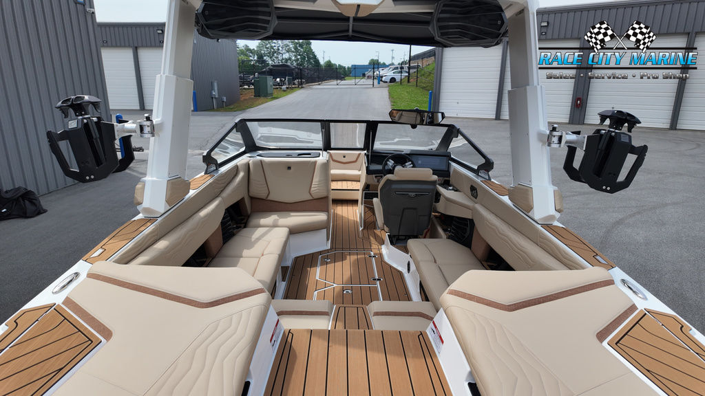 2025 Nautique G23