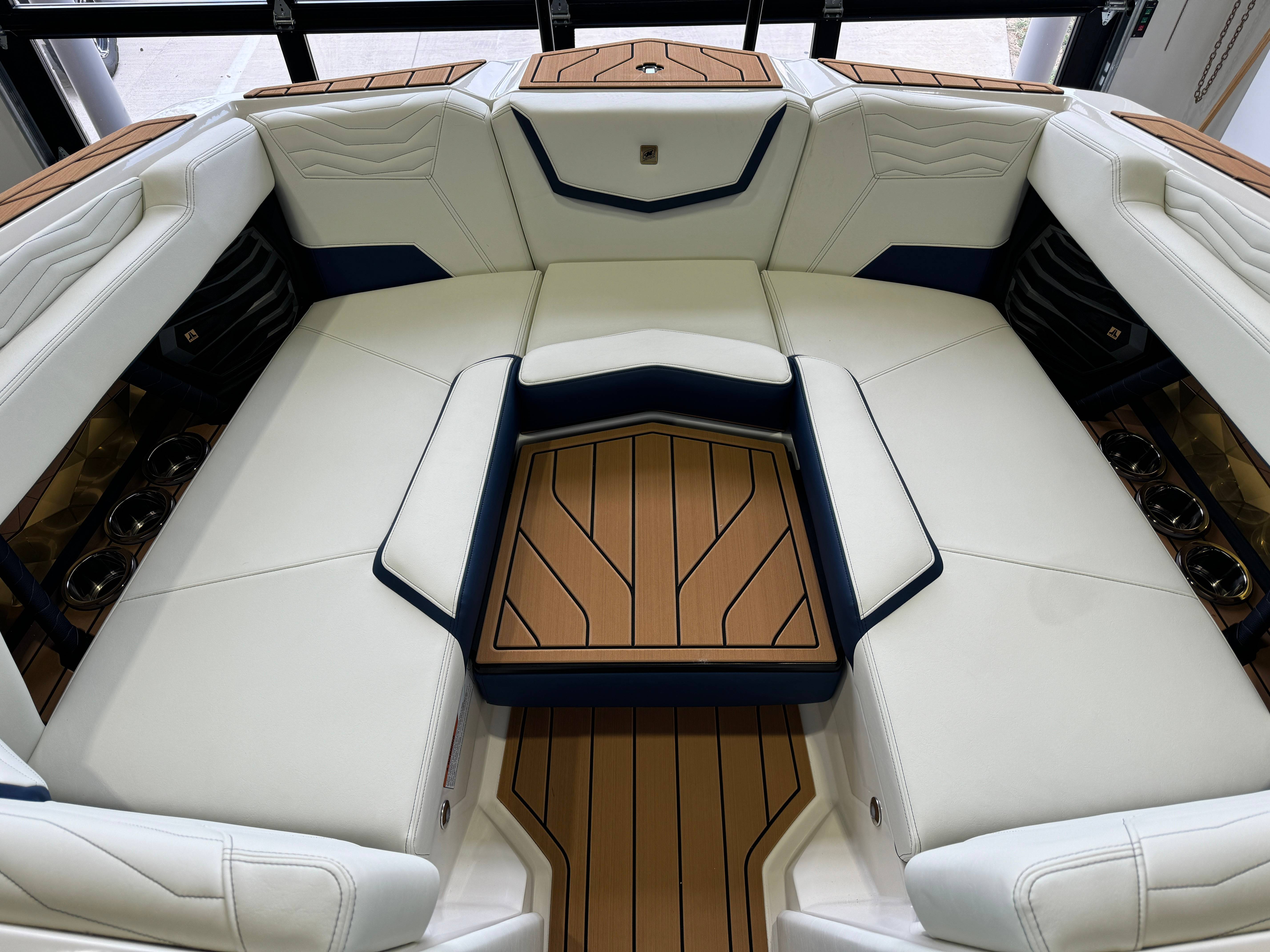 2025 Nautique Super Air Nautique G23