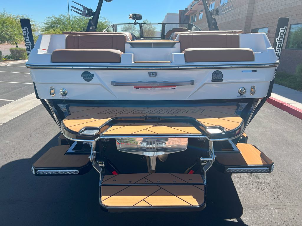 2025 Malibu Boats 23 LSV